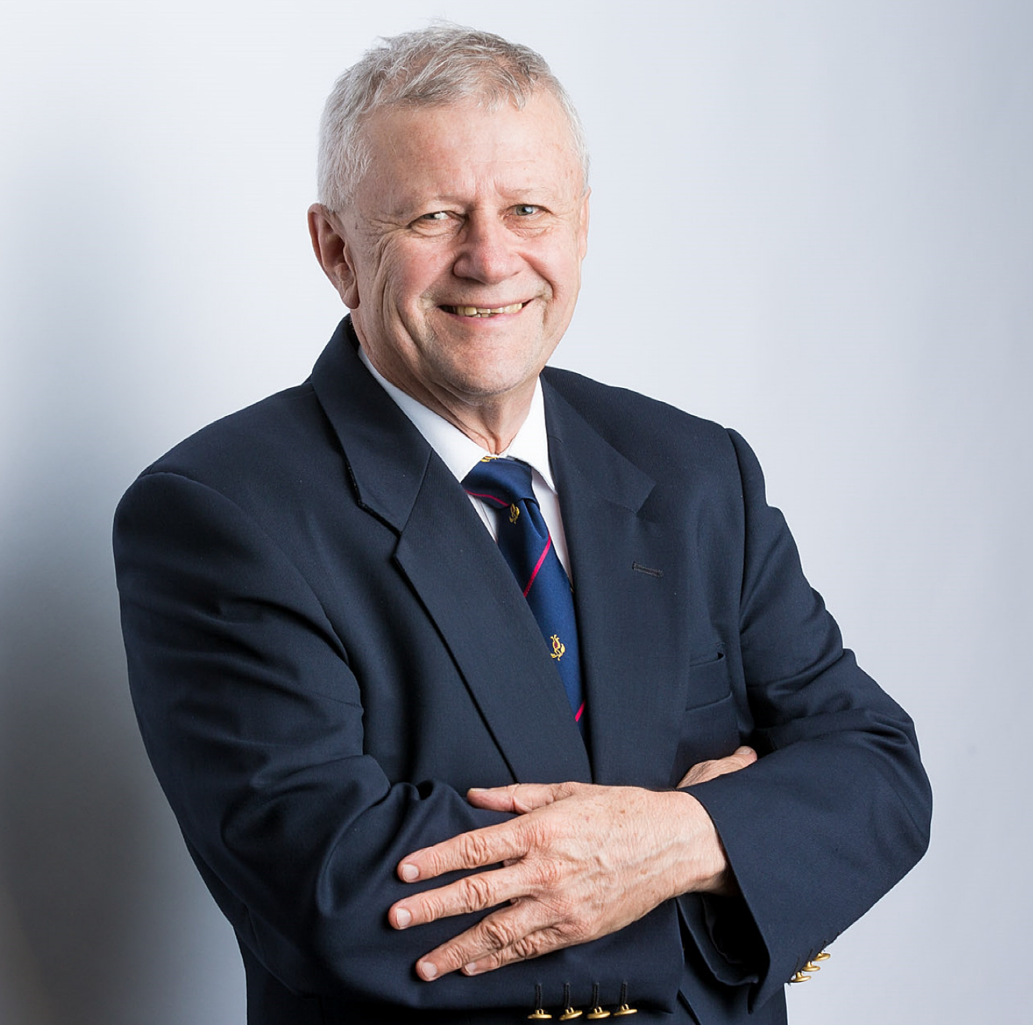 Dr Christopher Vickers